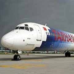 İspanya'da MD-82 tipi uçak acil iniş yaptı