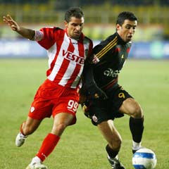 Hakan Şükür ne karar verdi?