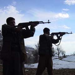 Pakistan'da şiddetli çatışmalar: 60 ölü