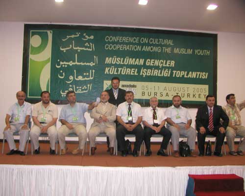 İslam Dünyası gençleri MÜSİAD'ı ziyaret etti