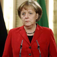 Merkel: Gürcistan NATO'ya üyelik yolunda