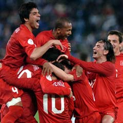 A Mililer İstanbul'da toplanmaya başladı