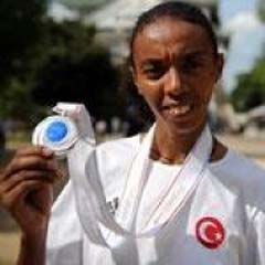 Elvan 5 bin metrede de koşacak