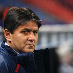 Steuau Bükreş meydan okudu