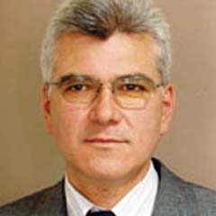 Oxford'u bitirdi, Hakkari'ye hizmet etmek istiyor