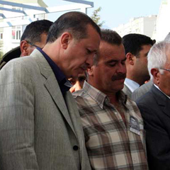 Erdoğan Şehit Er Demir'in cenaze namazını kıldı