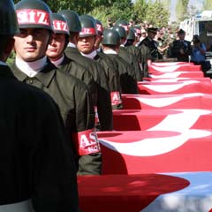 Şehitlerimizi dualarla uğurladık