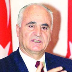 MHP'li Çakmakoğlu, Büyükanıt'a sahip çıktı