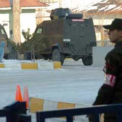 Dağlıca davasında 3 tahliye