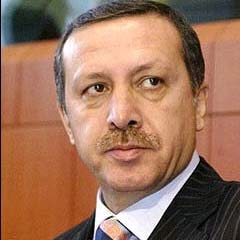 Başbakan Erdogan İstanbul'a geldi