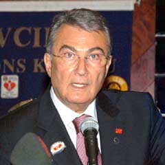Deniz Baykal anjiyo oldu