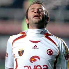 Okan Buruk iki yıl daha oynayacak