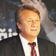 Sezer hala ikna olmadı