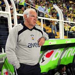 UEFA: Aragones yine başarısını gösterdi