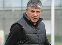 Trabzonspor'da, Giray Bulak transferde tam yetkili olacak