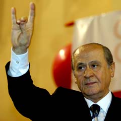 Bahçeli'nin rakibinden Perinçek'e: Genel başkanım