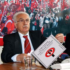 Perinçek'ten anayasa ve partiler kitabı