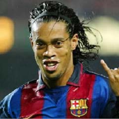 Ronaldinho'nun, Barcelona ile yolları ayrıldı