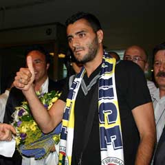 Güiza, resmen Fenerli