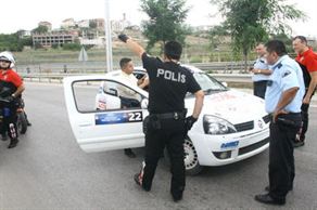Ford Otosan rallisi polis engeline takıldı
