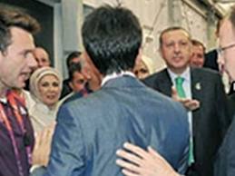 'Sen ne terbiyesiz bir adamsın!'