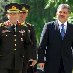 Gül-Özkök görüşmesi başladı