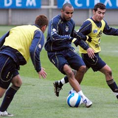 Fener'in antrenmanını papazlar izledi