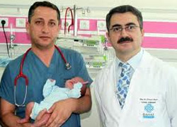 ''Parmak bebek, taburcu oldu''  