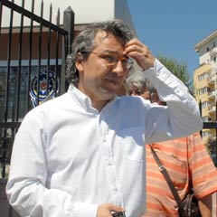 Can Dündar'a saldırı girişimi!