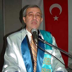 Rektöre 9 yıl hapis