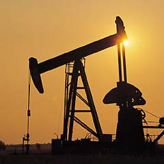 Petrol fiyatları 4 dolar düştü