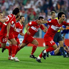 'Türkiye dokuz canlı İran kedisi'