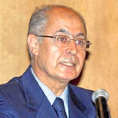 Sezer: Cumhuriyet'in tirajını artıralım