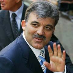 Millilere bir süpriz de Gül'den