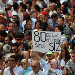 Darbeye karşı büyük yürüyüş