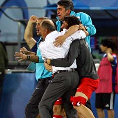 'Türklerde hacıyatmaz bitmez'