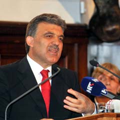 Gül: Türkiye, tarihiyle barışıktır