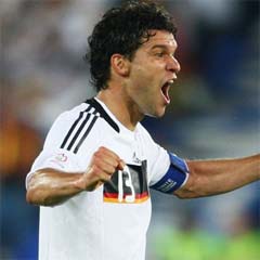 Ballack'ın muhteşem füzesi