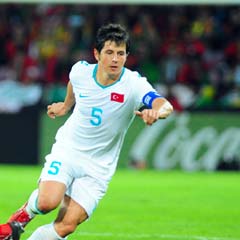 Emre saatlerce ağlamış