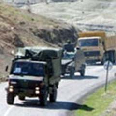 Silopi'de birliklere mühimmat sevkiyatı yapıldı