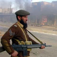 Sınırdaki çatışmada 10 Pakistanlı asker öldü
