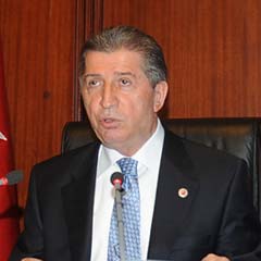 'Sağlı sollu yumruklar'dan şikayetçi