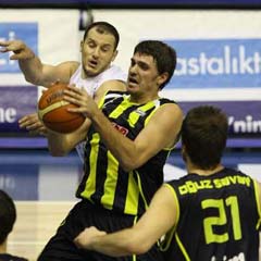 Fenerbahçe Ülker'e ihtar cezası