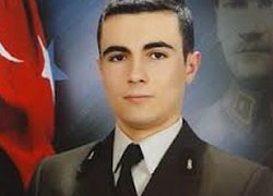 Şehidin evinden Kürtçe ağıtlar