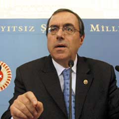 Sav, kendi arkadaşını bile çileden çıkardı