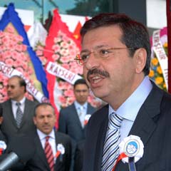 Hisarcıklıoğlu: Herkes kendi alanında konuşsun