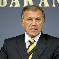 Şahin: Bildiri gereksiz ve siyasi