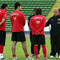 Milli takım hazırlıklarını sürdürüyor