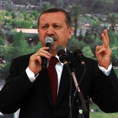 Erdoğan, Baykal'ı 'Kraliçe' ile vurdu