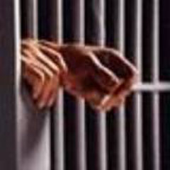 Polise tüküren şahsa 35 yıl hapis